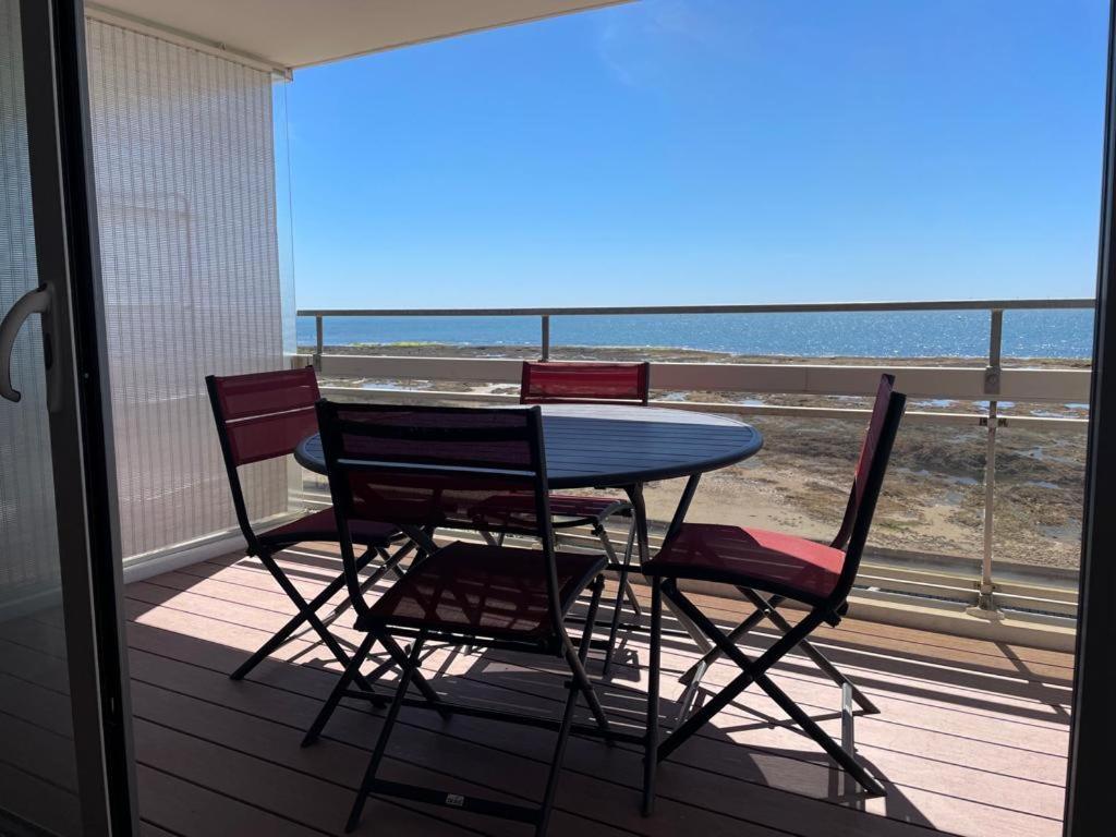Large Studio Direct Access To The Beach ปอร์นิเชต์ ภายนอก รูปภาพ